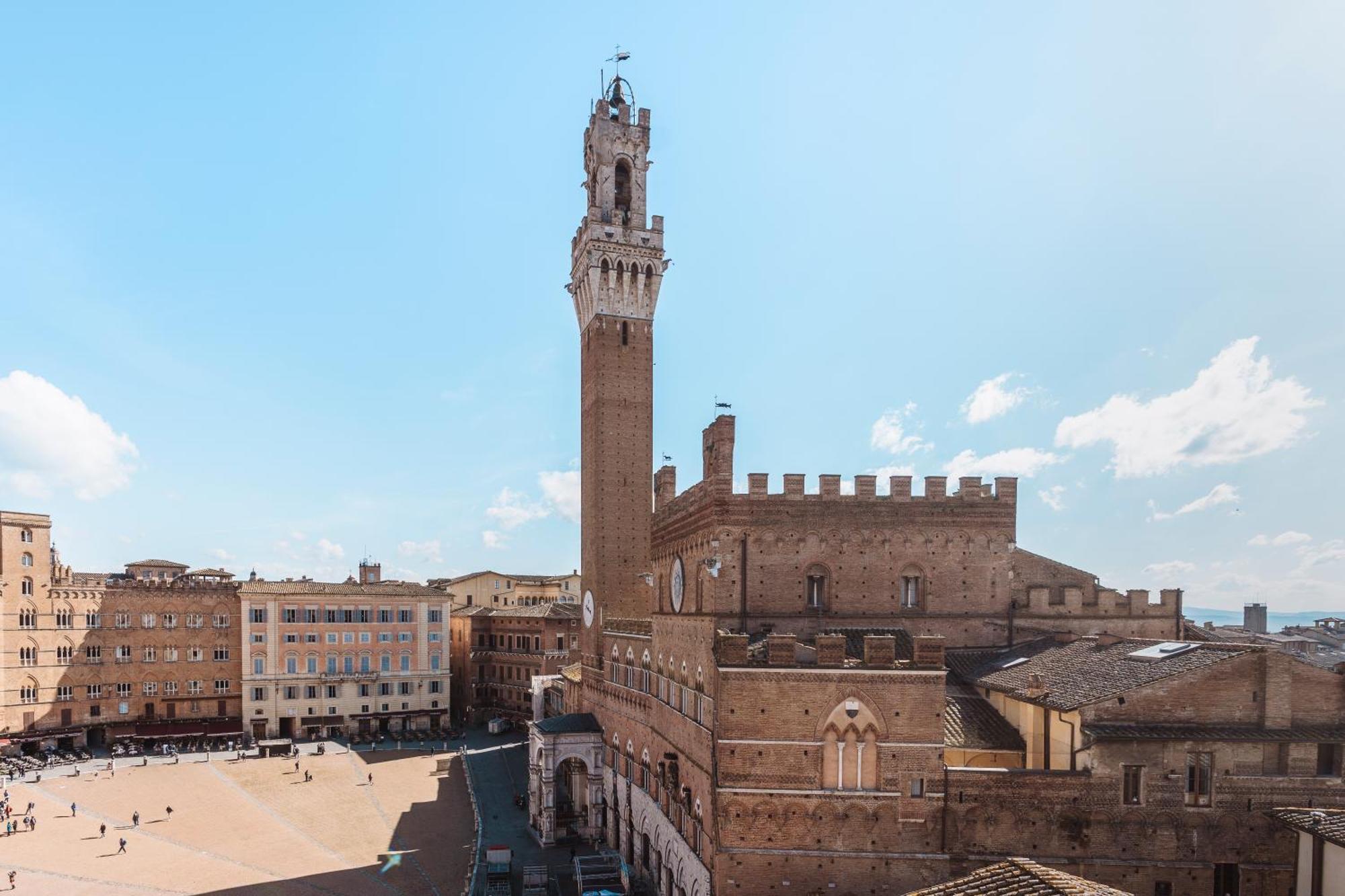 Torre Dei Lambertini Windows On Piazza Del Campo - Residenza D'epoca Apartment Siena
